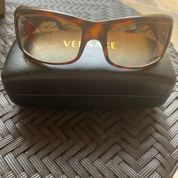 Versace sunglasses. - Picture 3 of 3